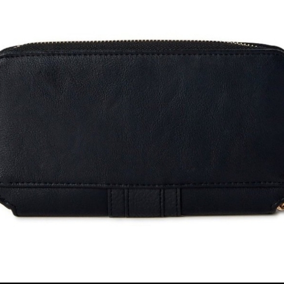 Time and Tru Women's Freda Large Zip Around Wallet - Picture 2 of 5